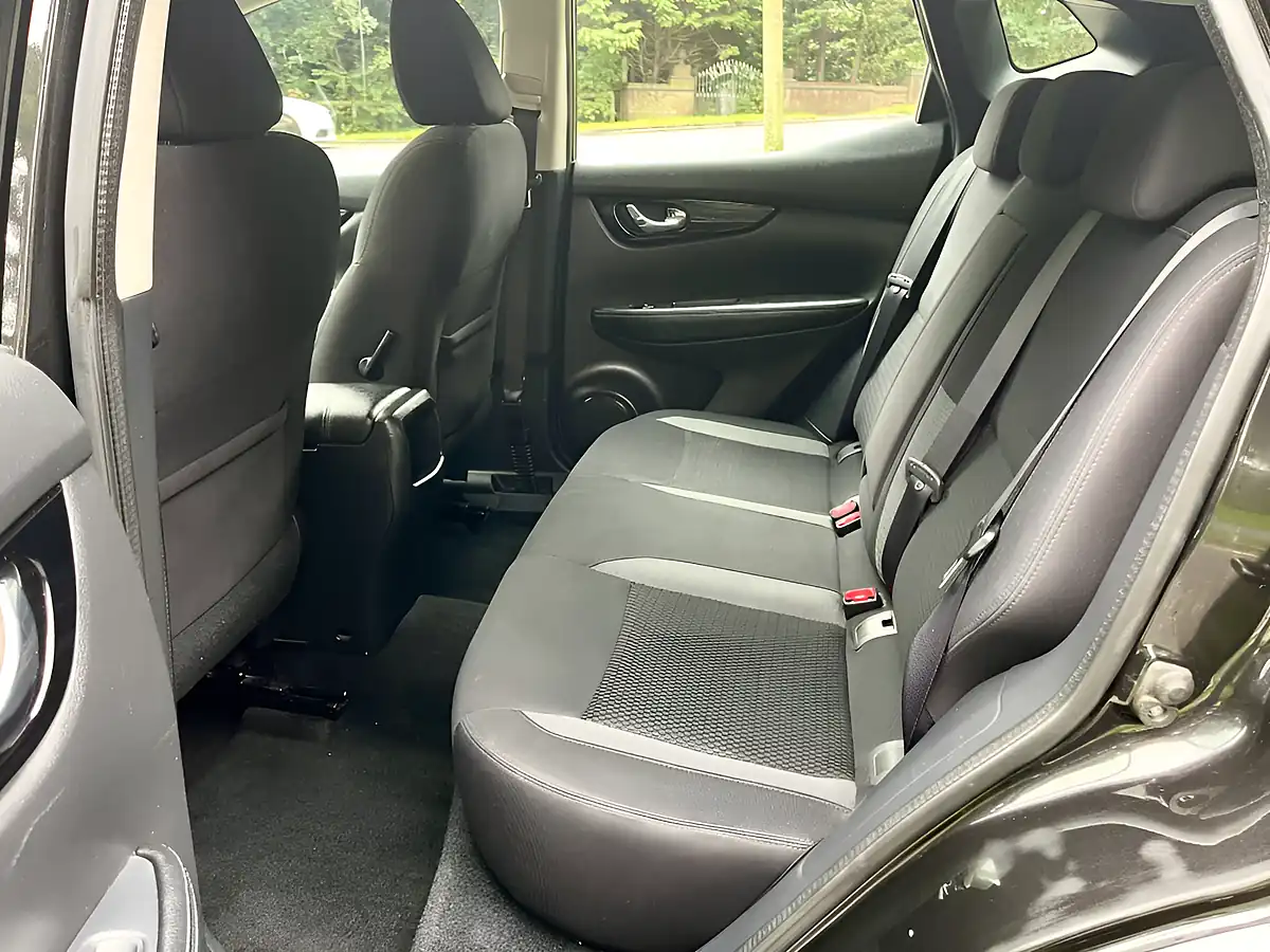 Used 2018 Nissan Qashqai Acenta Premium Black - Interior and Exterior details 10