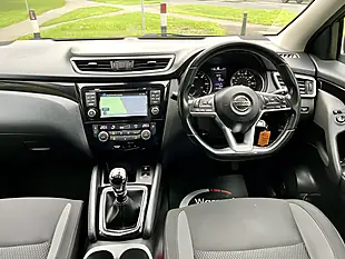 Used 2018 Nissan Qashqai Acenta Premium Black - Interior and Exterior details 14