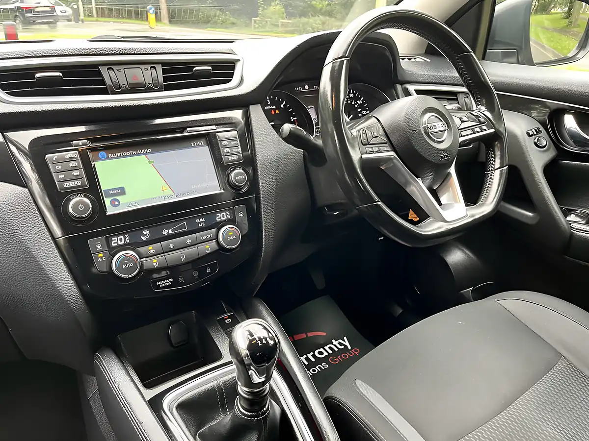 Used 2018 Nissan Qashqai Acenta Premium Black - Interior and Exterior details 17