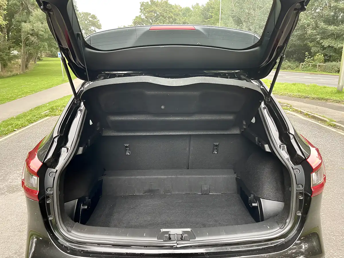 Used 2018 Nissan Qashqai Acenta Premium Black - Interior and Exterior details 9