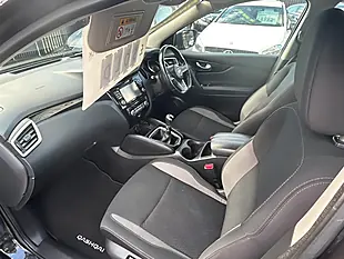 Used 2018 Nissan Qashqai Acenta Premium Black - Interior and Exterior details 11