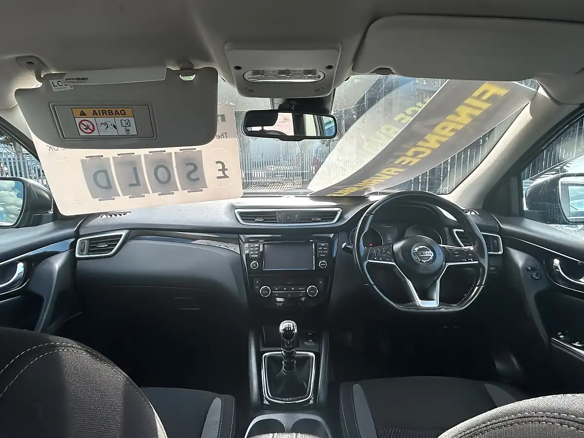 Used 2018 Nissan Qashqai Acenta Premium Black - Interior and Exterior details 13