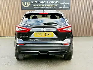 Used 2018 Nissan Qashqai Acenta Premium Black - Interior and Exterior details 8