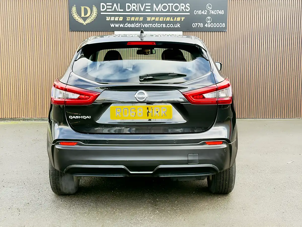 Used 2018 Nissan Qashqai Acenta Premium Black - Interior and Exterior details 8