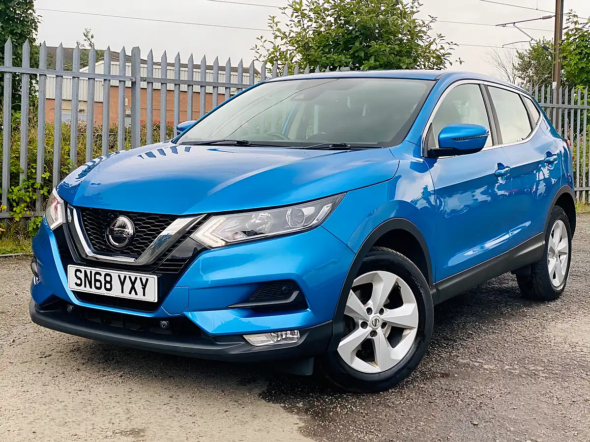 Used 2018 Nissan Qashqai Acenta Premium Blue - Interior and Exterior details 4