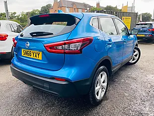 Used 2018 Nissan Qashqai Acenta Premium Blue - Interior and Exterior details 7