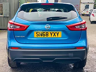 Used 2018 Nissan Qashqai Acenta Premium Blue - Interior and Exterior details 8