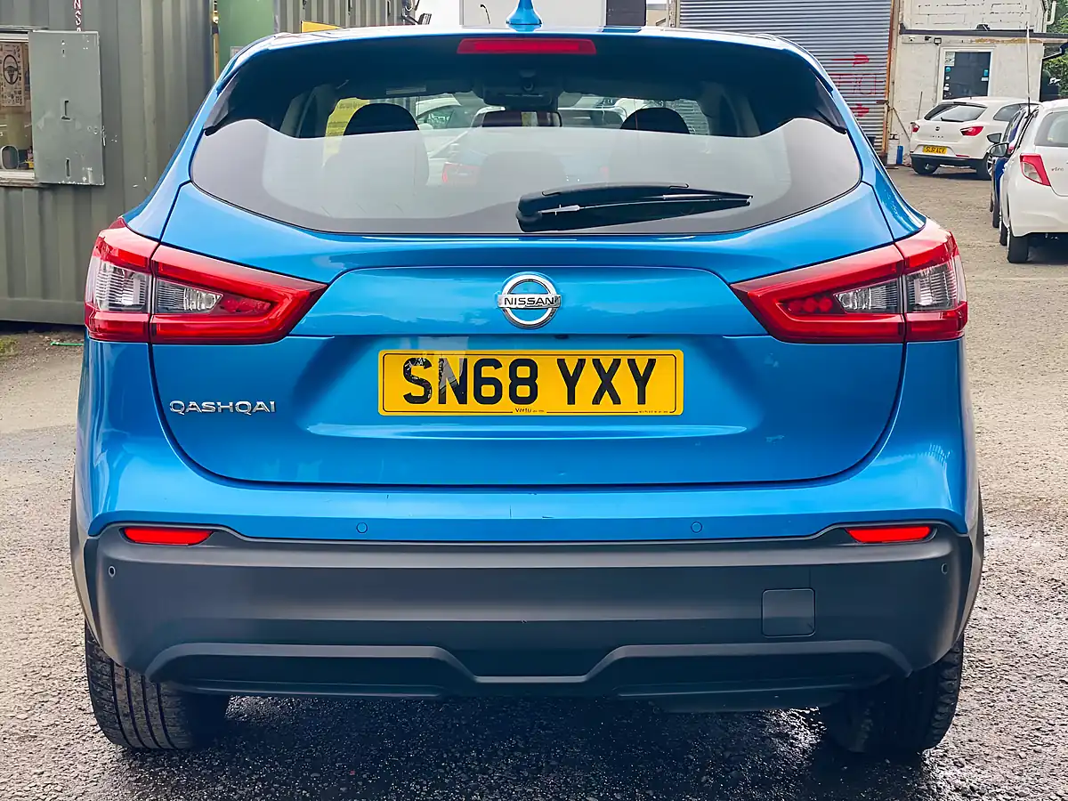 Used 2018 Nissan Qashqai Acenta Premium Blue - Interior and Exterior details 8