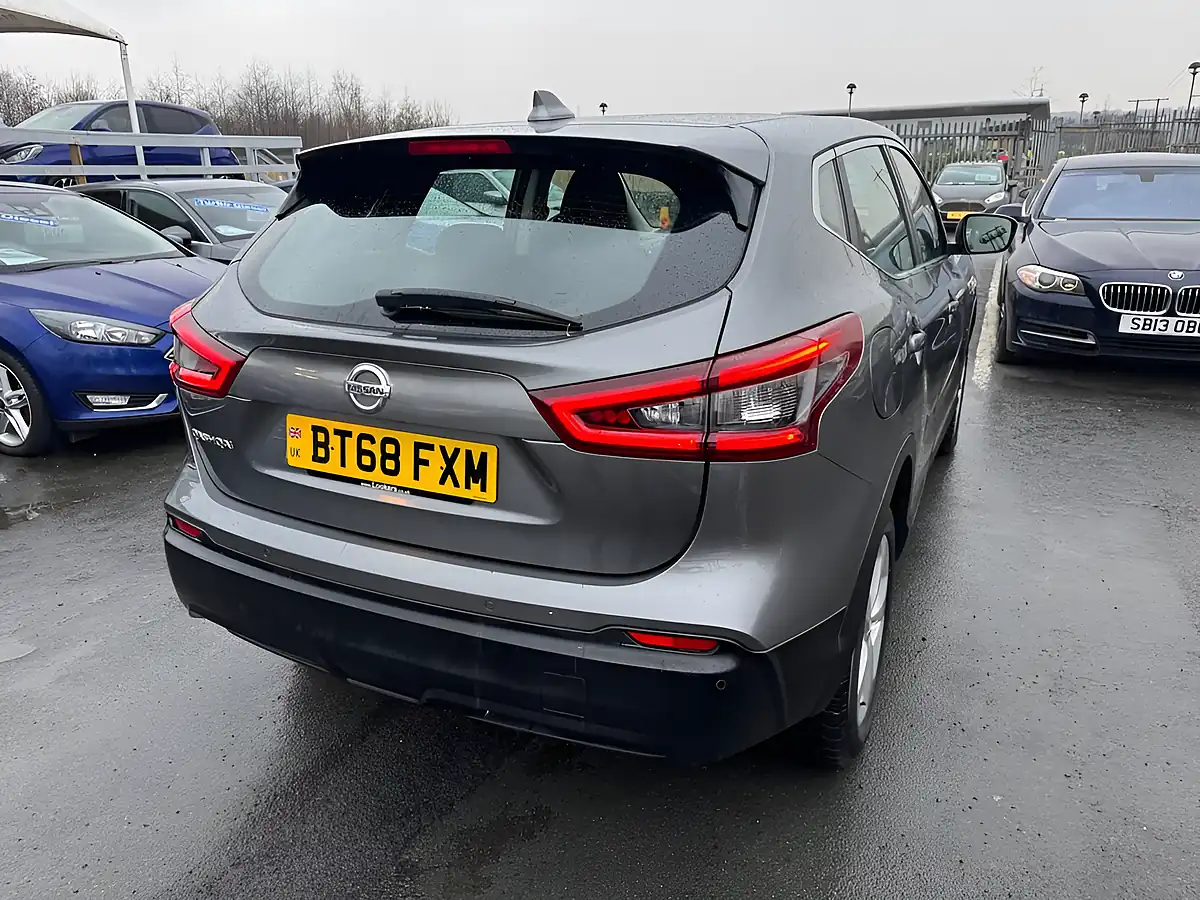 Used 2018 Nissan Qashqai Acenta Premium Grey - Interior and Exterior details 11