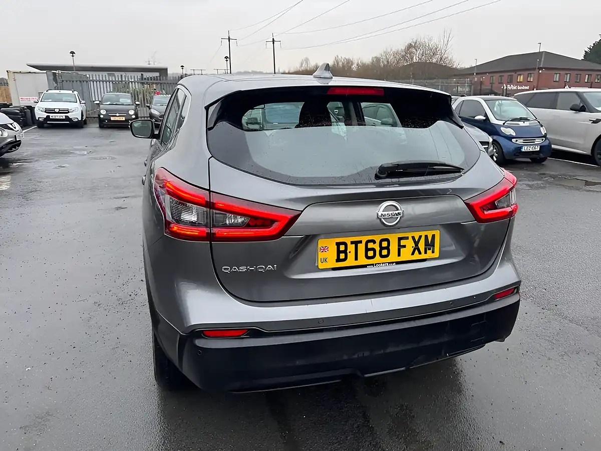 Used 2018 Nissan Qashqai Acenta Premium Grey - Interior and Exterior details 6