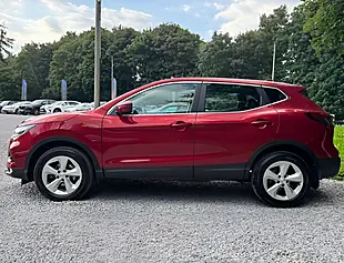 Used 2018 Nissan Qashqai Acenta Premium Magnetic Red - Interior and Exterior details 6