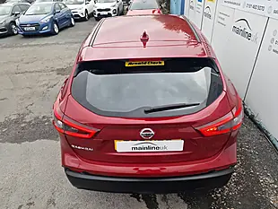 Used 2018 Nissan Qashqai Acenta Premium Red - Interior and Exterior details 10