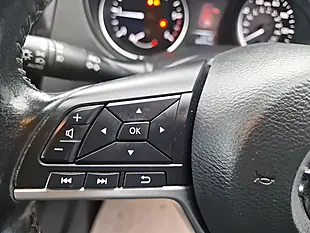 Used 2018 Nissan Qashqai Acenta Premium Red - Interior and Exterior details 12