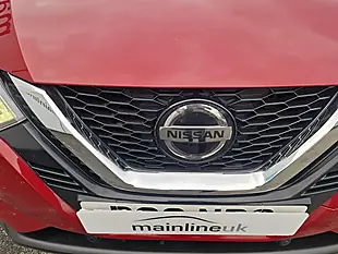Used 2018 Nissan Qashqai Acenta Premium Red - Interior and Exterior details 16
