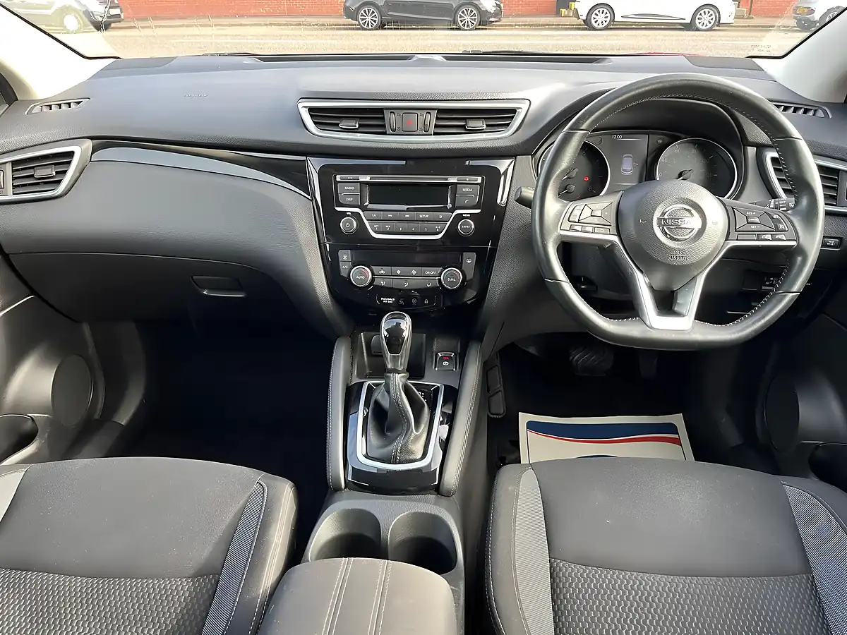 Used 2018 Nissan Qashqai Acenta Xtron Red - Interior and Exterior details 12