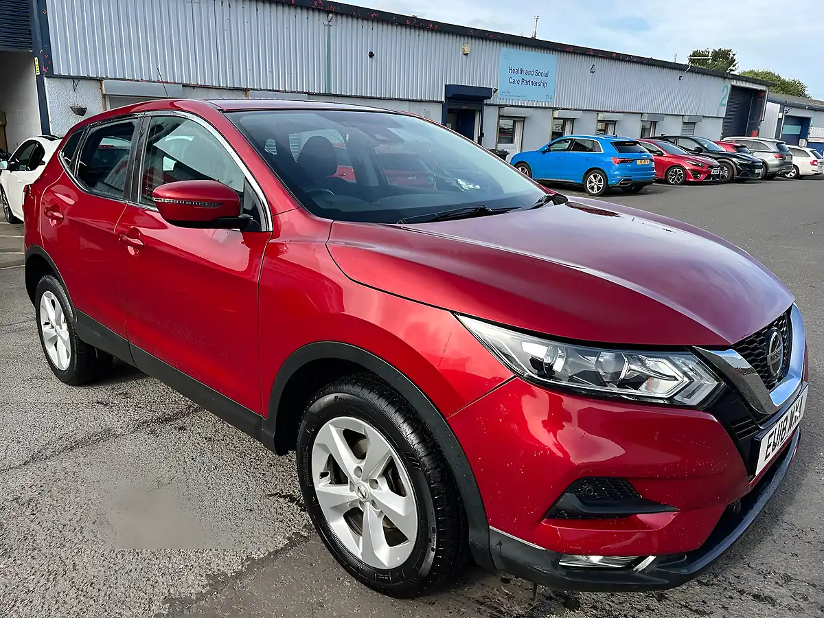 Used 2018 Nissan Qashqai Acenta Xtron Red - Interior and Exterior details 3