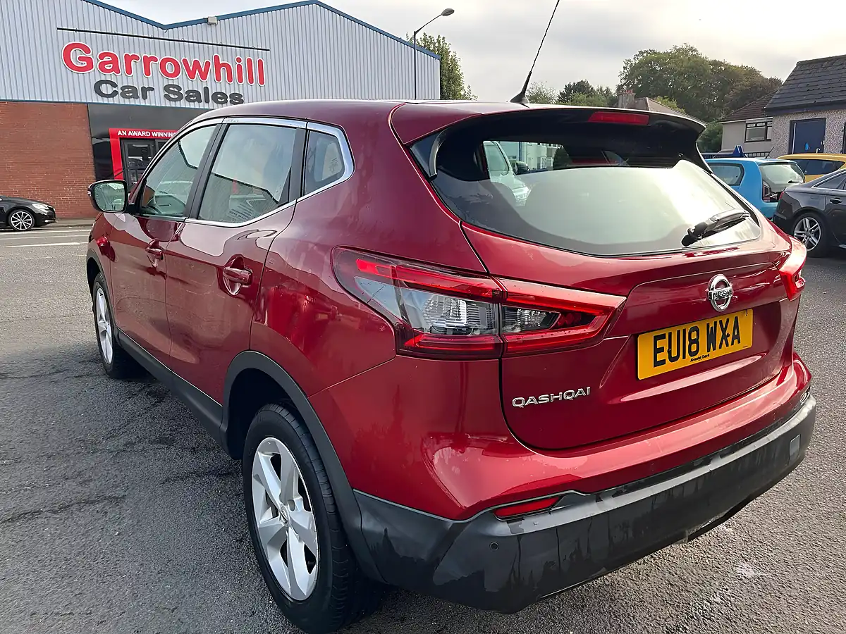 Used 2018 Nissan Qashqai Acenta Xtron Red - Interior and Exterior details 6