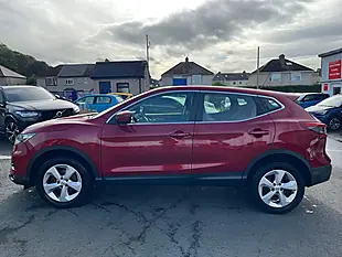 Used 2018 Nissan Qashqai Acenta Xtron Red - Interior and Exterior details 7