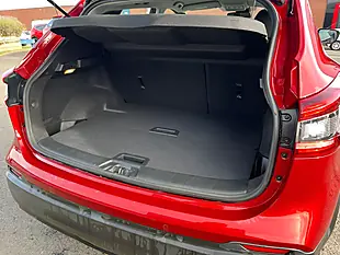 Used 2018 Nissan Qashqai Acenta Xtron Red - Interior and Exterior details 9