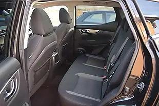 Used 2018 Nissan Qashqai N-Connecta Black - Interior and Exterior details 10