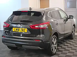 Used 2018 Nissan Qashqai N-Connecta Black - Interior and Exterior details 6