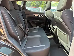Used 2018 Nissan Qashqai N-Connecta Black - Interior and Exterior details 12