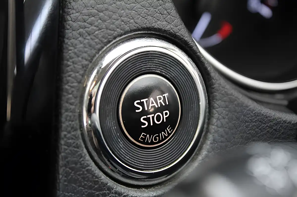 Used 2018 Nissan Qashqai N-Connecta Black - Interior and Exterior details 18