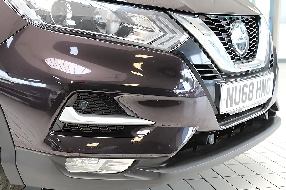 Used 2018 Nissan Qashqai N-Connecta Black - Interior and Exterior details 7
