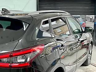 Used 2018 Nissan Qashqai N-Connecta Black - Interior and Exterior details 10