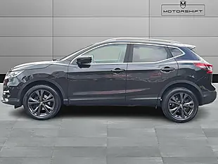 Used 2018 Nissan Qashqai N-Connecta Black - Interior and Exterior details 6