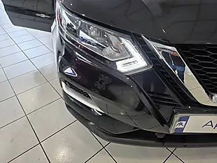 Used 2018 Nissan Qashqai N-Connecta Black - Interior and Exterior details 10