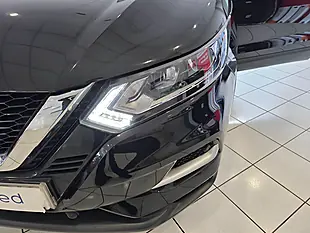 Used 2018 Nissan Qashqai N-Connecta Black - Interior and Exterior details 11