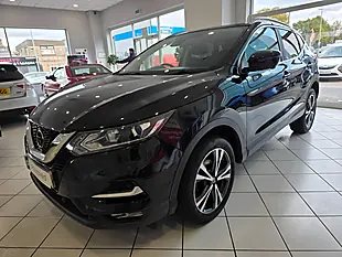 Used 2018 Nissan Qashqai N-Connecta Black - Interior and Exterior details 3