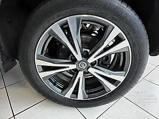 Used 2018 Nissan Qashqai N-Connecta Black - Interior and Exterior details 8