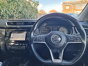 Used 2018 Nissan Qashqai N-Connecta Black - Interior and Exterior details 15
