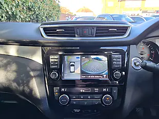 Used 2018 Nissan Qashqai N-Connecta Black - Interior and Exterior details 16