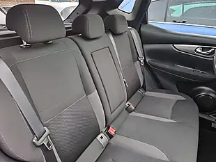 Used 2018 Nissan Qashqai N-Connecta Black - Interior and Exterior details 11