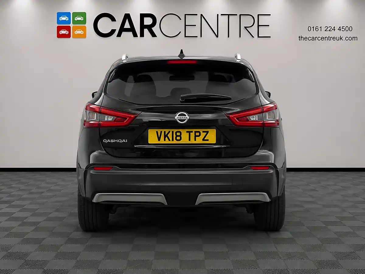 Used 2018 Nissan Qashqai N-Connecta Black - Interior and Exterior details 12