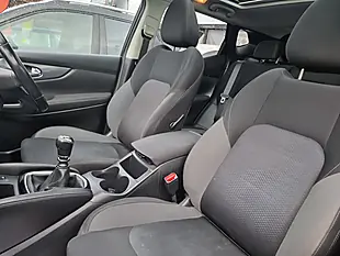 Used 2018 Nissan Qashqai N-Connecta Black - Interior and Exterior details 15
