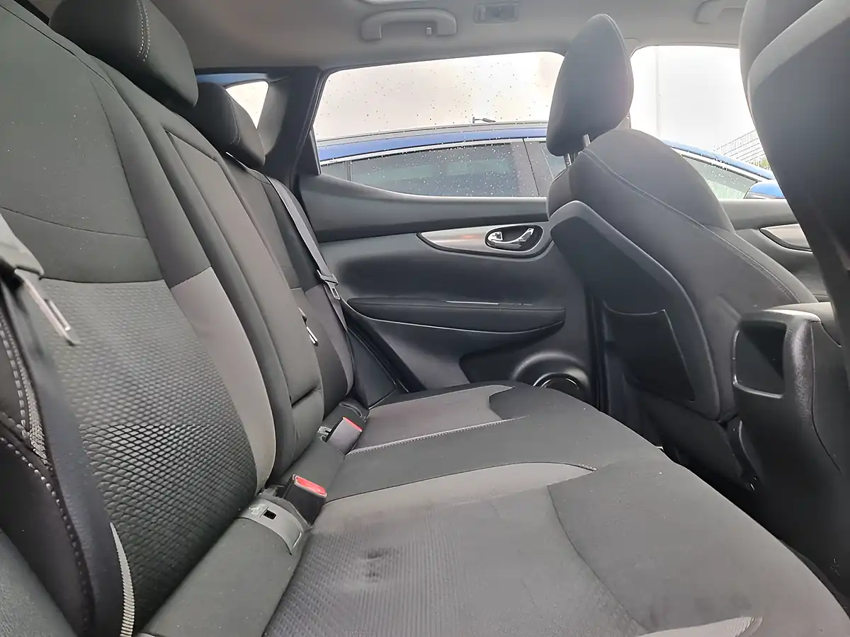 Used 2018 Nissan Qashqai N-Connecta Black - Interior and Exterior details 19