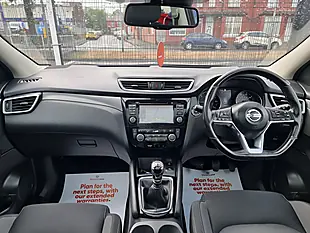 Used 2018 Nissan Qashqai N-Connecta Black - Interior and Exterior details 4