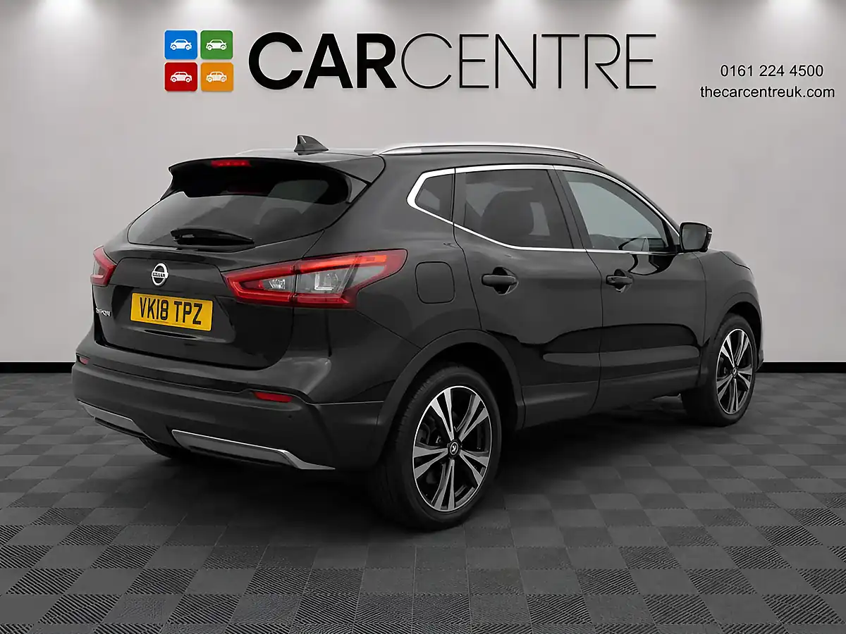 Used 2018 Nissan Qashqai N-Connecta Black - Interior and Exterior details 7