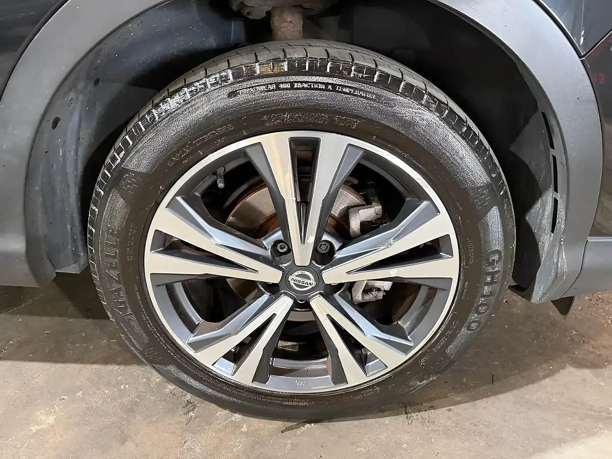 Used 2018 Nissan Qashqai N-Connecta Black - Interior and Exterior details 19