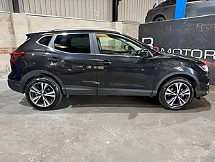 Used 2018 Nissan Qashqai N-Connecta Black - Interior and Exterior details 2