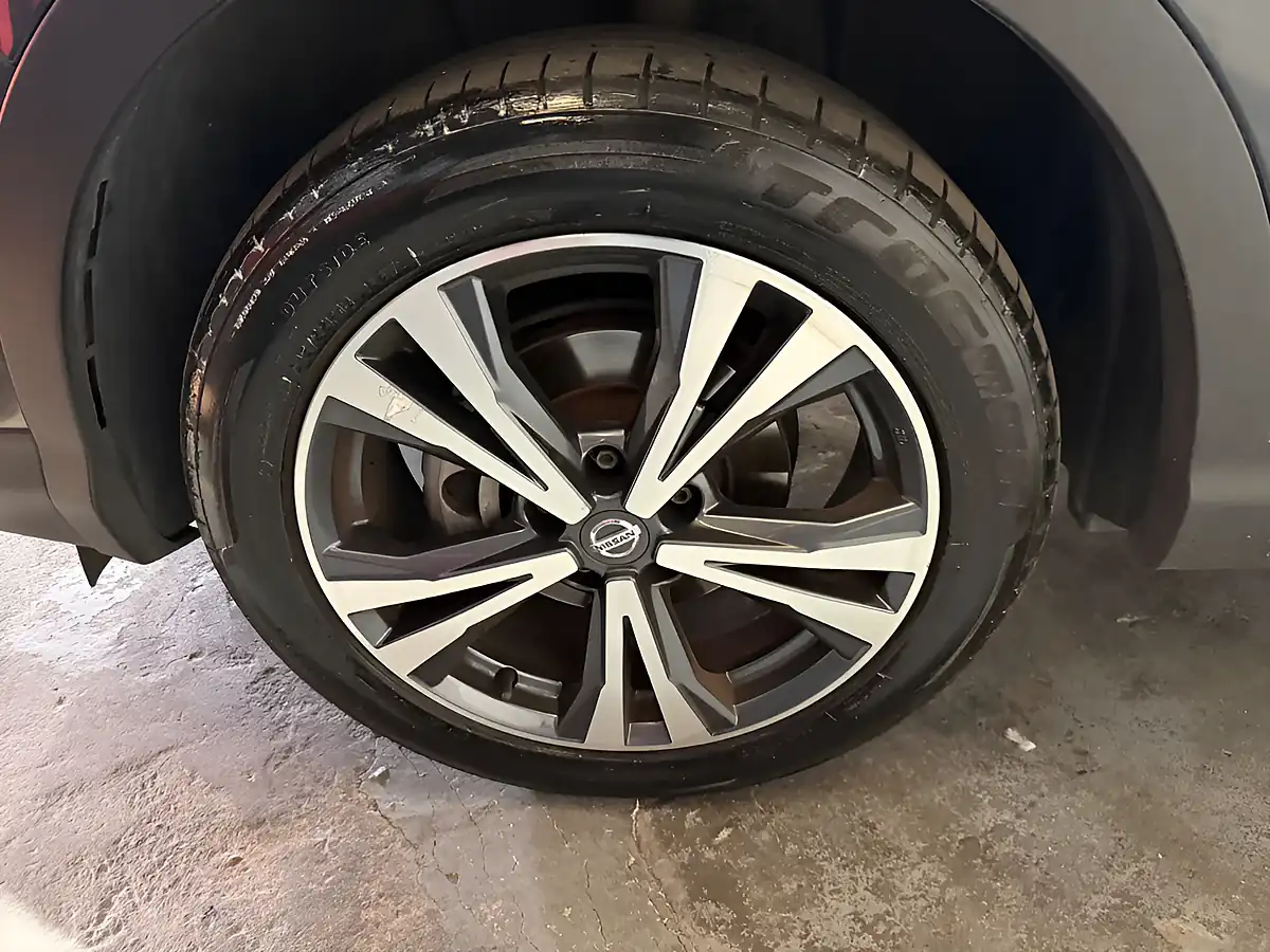 Used 2018 Nissan Qashqai N-Connecta Black - Interior and Exterior details 20