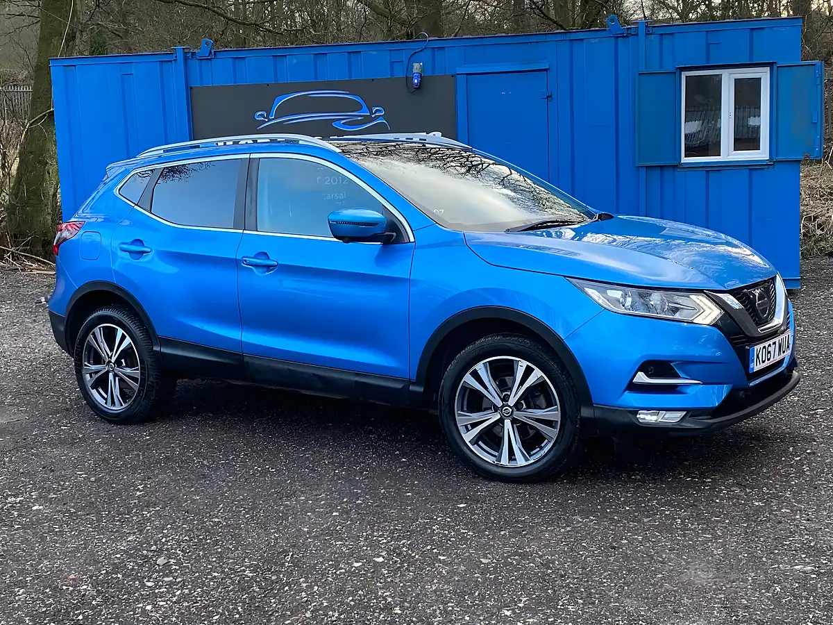 Used 2018 Nissan Qashqai N-Connecta Blue - Interior and Exterior details 11