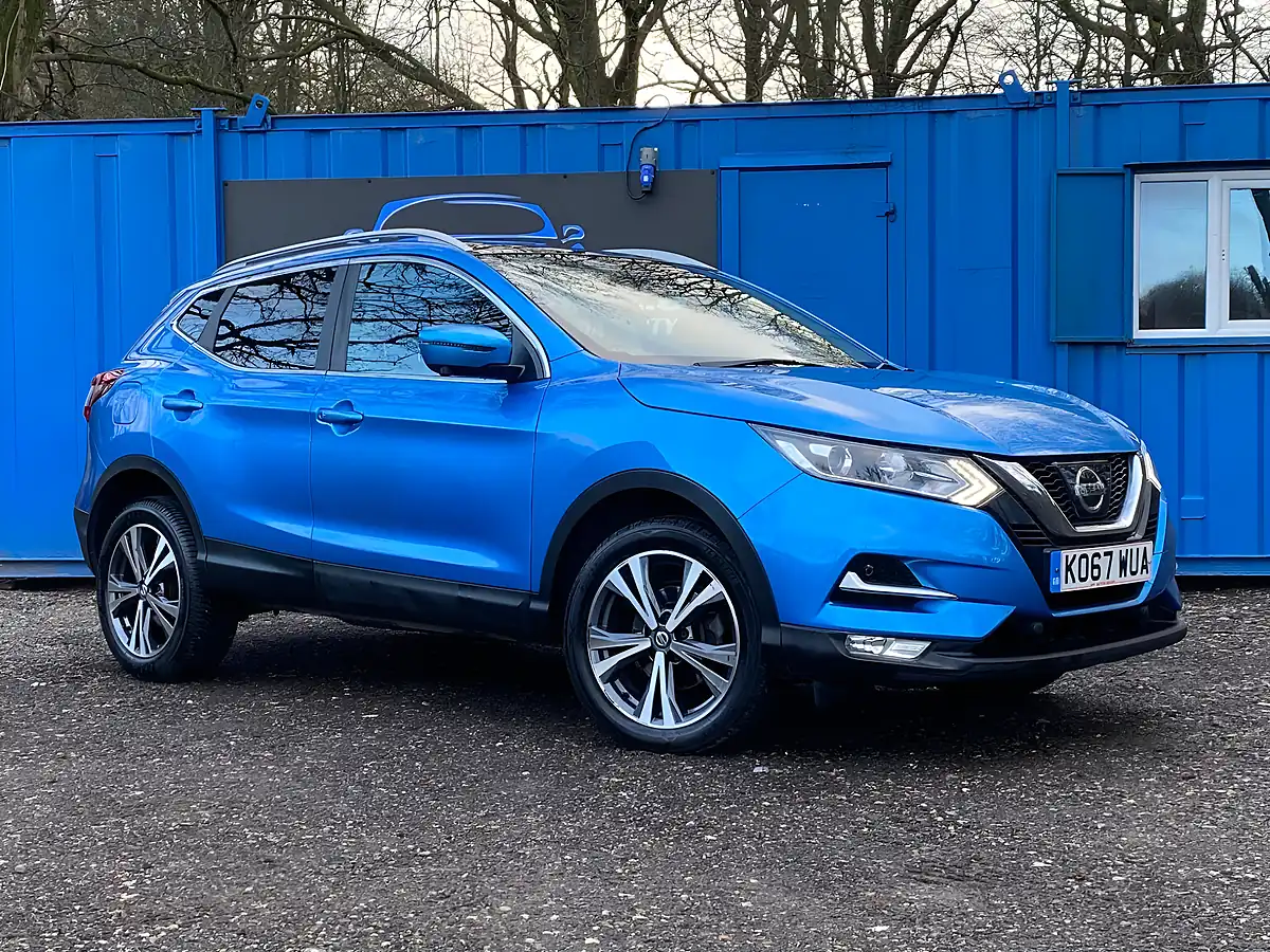 Used 2018 Nissan Qashqai N-Connecta Blue - Interior and Exterior details 12