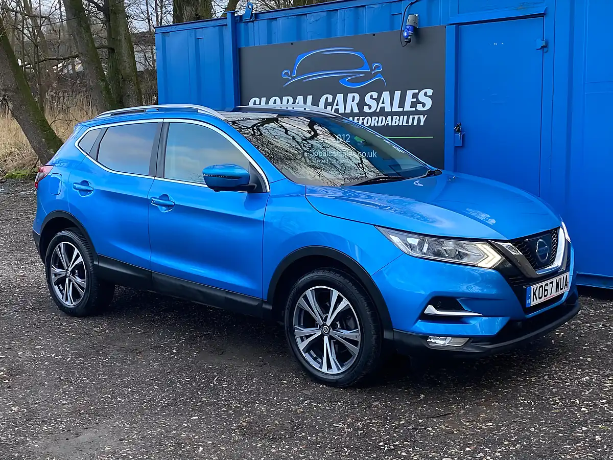 Used 2018 Nissan Qashqai N-Connecta Blue - Interior and Exterior details 13