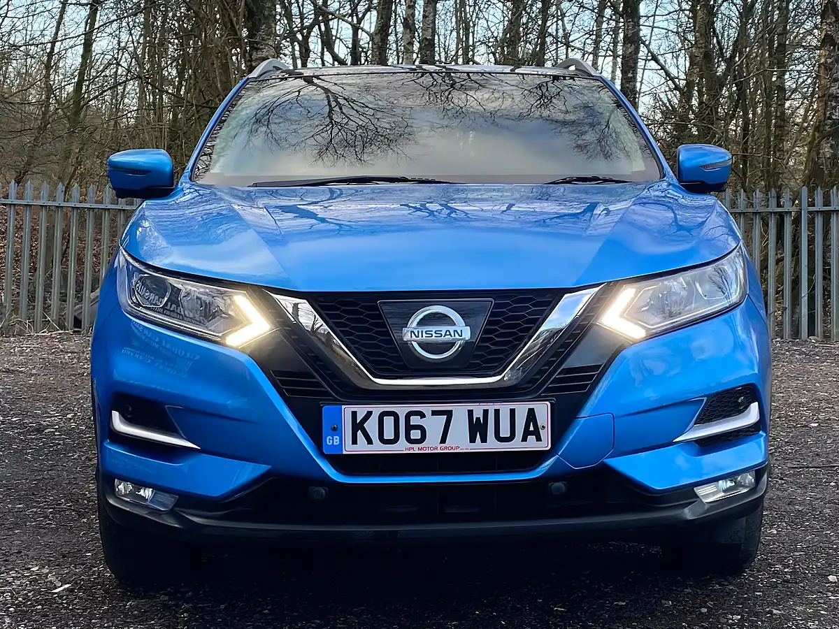 Used 2018 Nissan Qashqai N-Connecta Blue - Interior and Exterior details 3