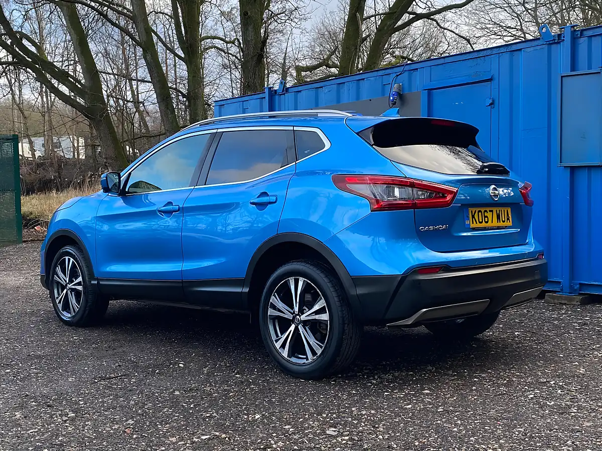 Used 2018 Nissan Qashqai N-Connecta Blue - Interior and Exterior details 6